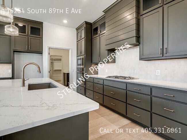 Building Photo - 16254 S 89th E Ave