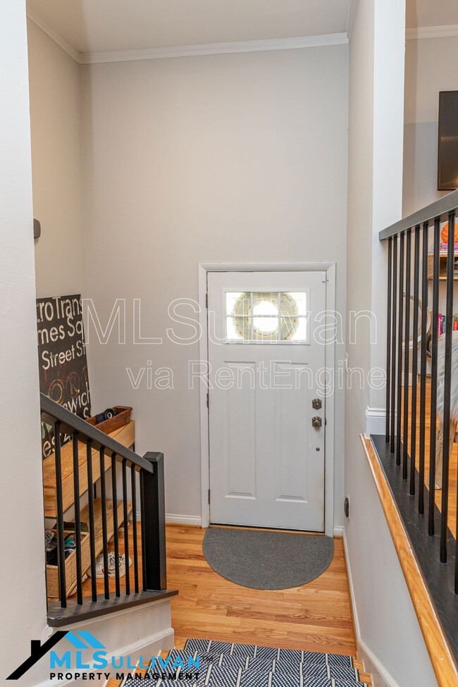 Building Photo - 4500 Lakemont Dr