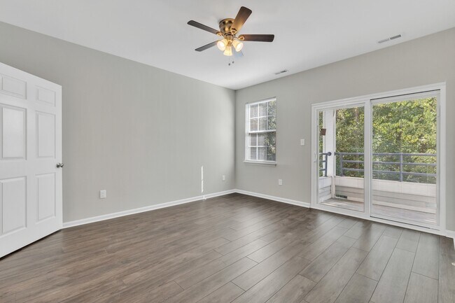 Building Photo - 606 Rolling Hill Walk