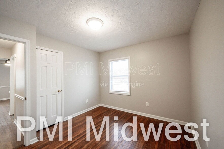 Building Photo - 3101 N Temple Ave