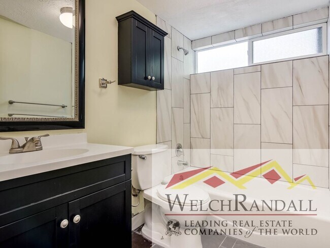 Building Photo - Comfort Meets Style - 2BR home in SLC!