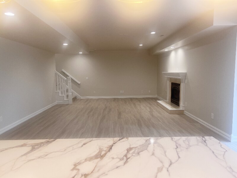 Building Photo - 6589 Rio Vista Ct