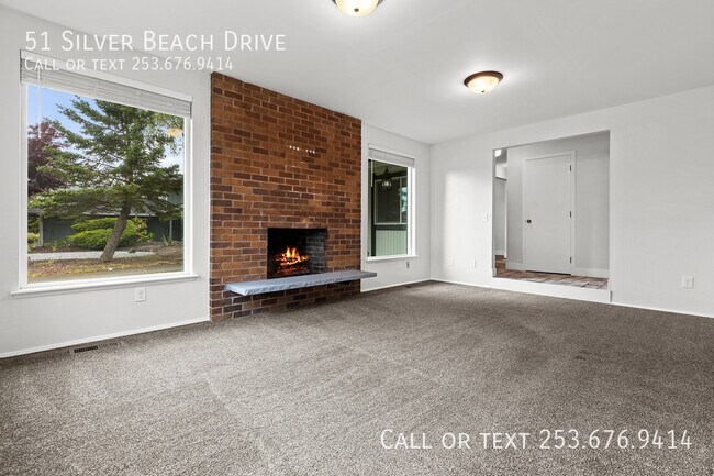 Building Photo - 51 Silver Beach Dr