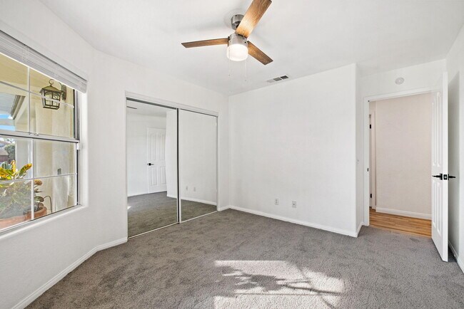 Building Photo - 44260 Villeta Dr