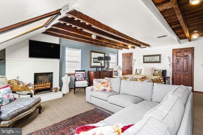 Building Photo - 516 S 3rd St