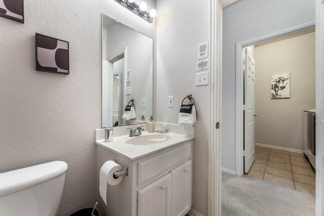 Building Photo - 12044 Ringtail Dr