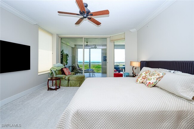 Building Photo - 7117 Pelican Bay Blvd
