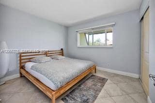 Building Photo - 6709 N Kendall Dr