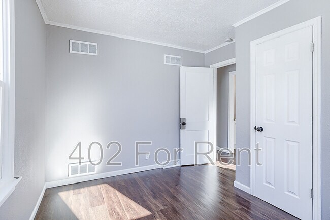 Building Photo - 5345 N 33rd Ave