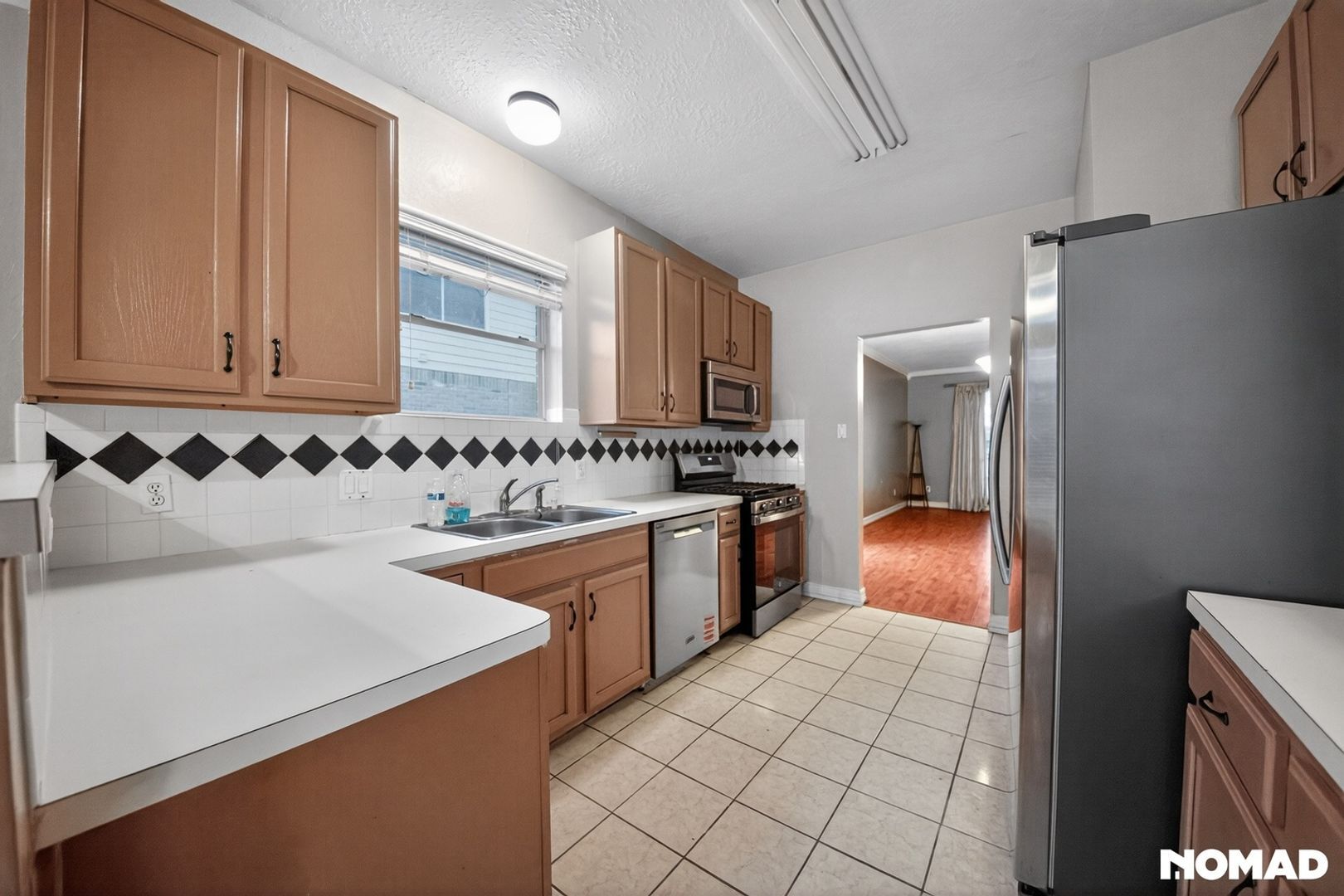 Building Photo - 1811 Quiet Hollow Dr