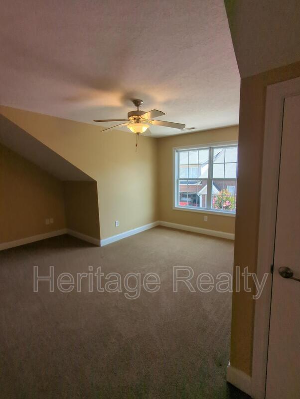 Building Photo - 655 Yorkland Way