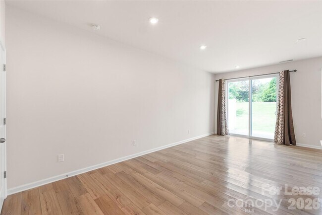Building Photo - 5612 Axil Ln