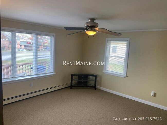 Building Photo - 11 Stillwater Ave