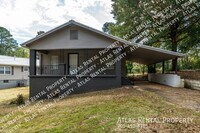 Building Photo - 3737 Main St