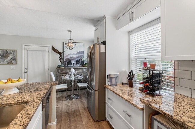 Building Photo - 292 Piedmont G