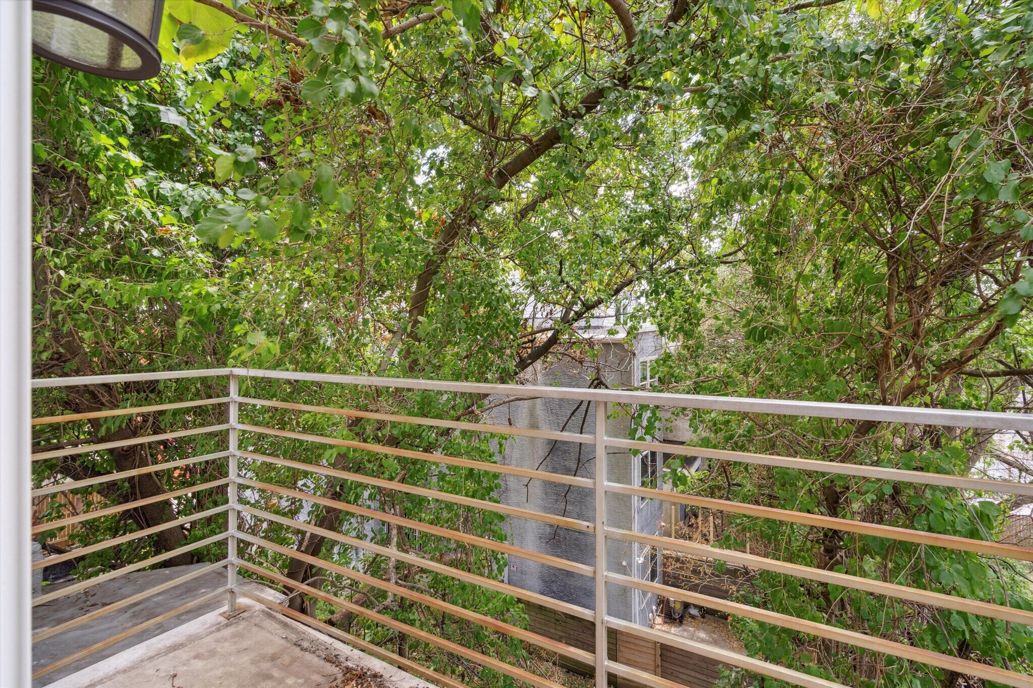 Building Photo - 1832 W Montgomery Ave