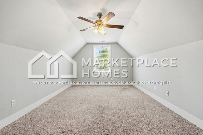 Building Photo - 225 Melba Ln