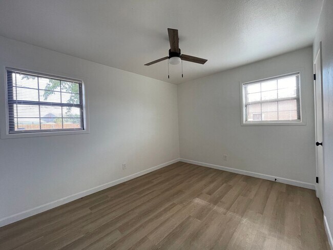 Building Photo - Cozy City Charm – 3-Bed, 1-Bath Home in Lamesa, TX