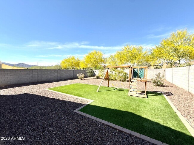 Building Photo - 18428 Puget Ave