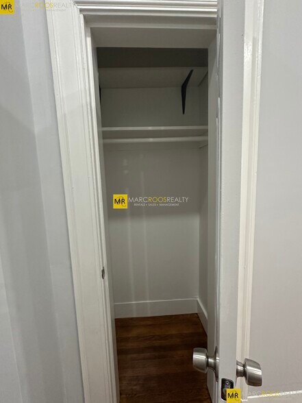 Building Photo - 474 Commonwealth Ave