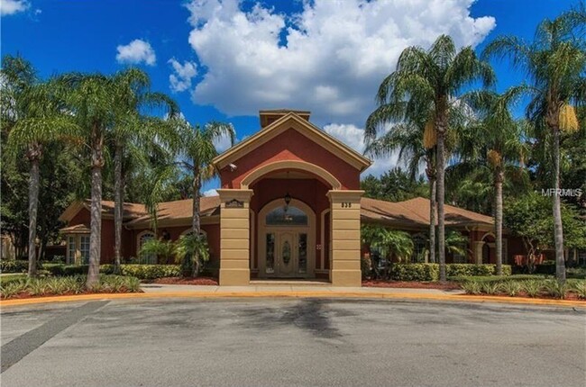 Building Photo - ALTAMONTE SPRINGS:Gated community, Ground ...