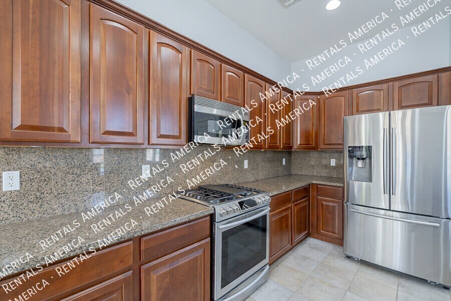 Building Photo - 13548 N Buckhorn Cholla Dr