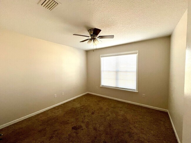 Building Photo - 2562 Tuscan Way