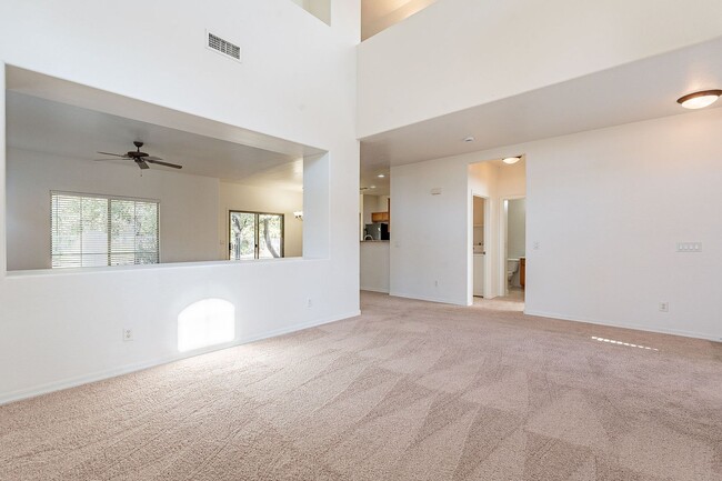 Building Photo - Charming Gated Community Chandler Home wit...