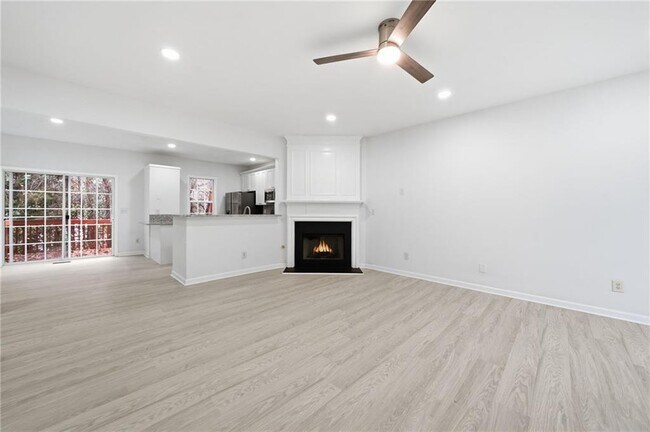 Building Photo - 3349 Lathenview Ct