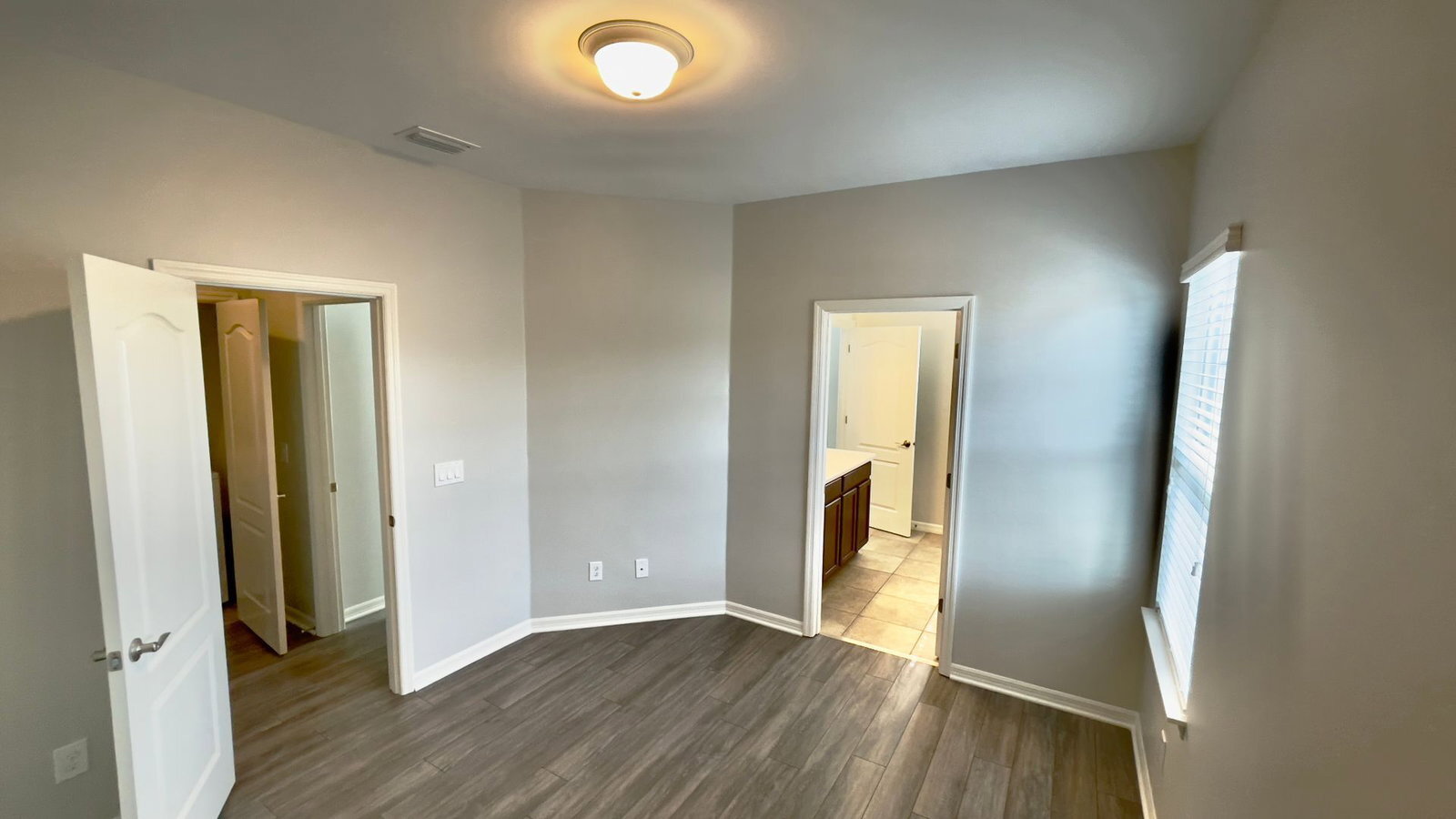 Building Photo - 7255 Shadeview Alley