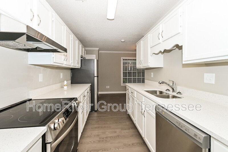 Building Photo - 1378 Fieldstone Trail