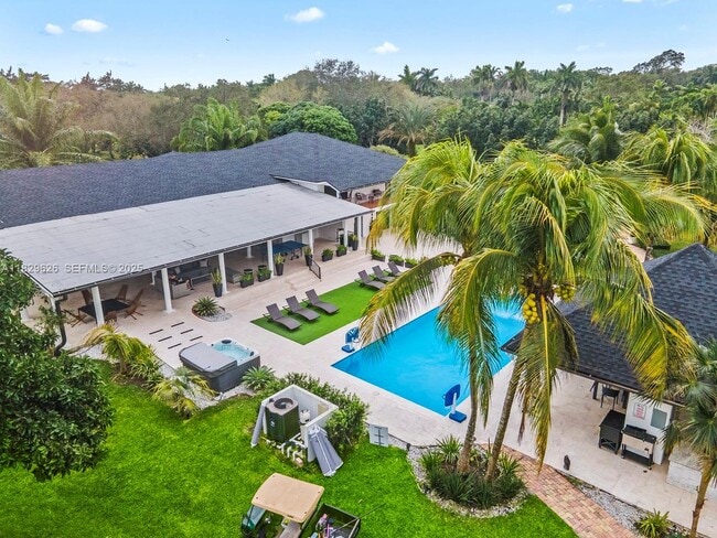 Building Photo - 14875 SW 212th St