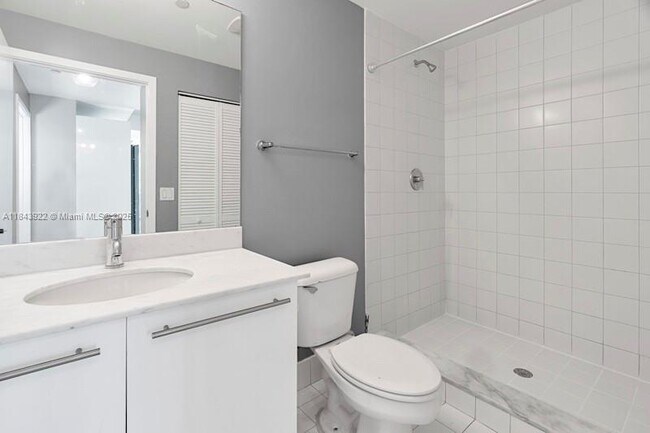 Building Photo - 888 Biscayne Blvd