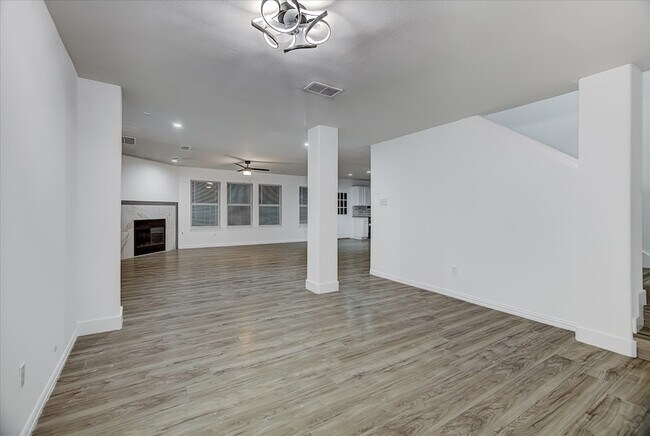 Building Photo - 3107 Rendezvous Ct