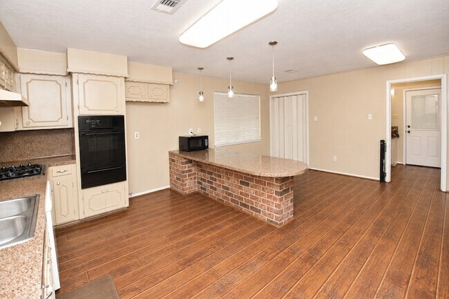 Building Photo - 5723 FM 2100