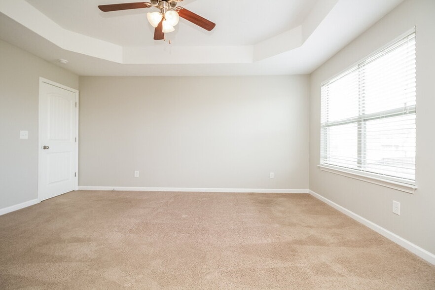 Building Photo - 2102 Longhunter Chase Dr