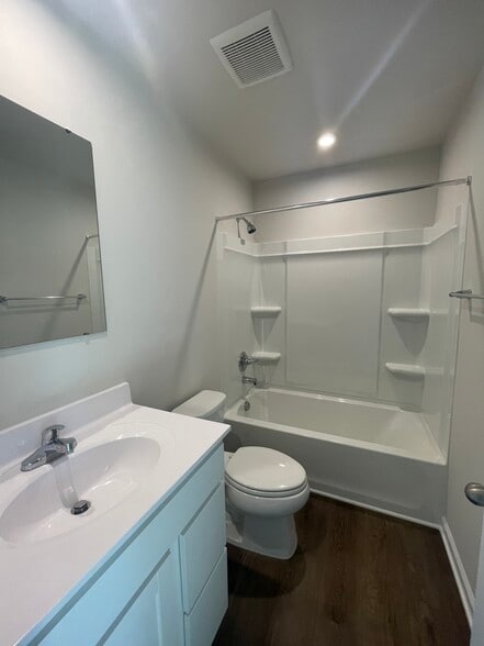 Building Photo - 241 Conte Ct