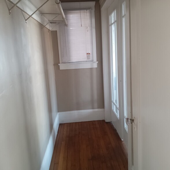 Hallway or closet - 2318 Brooks Ave