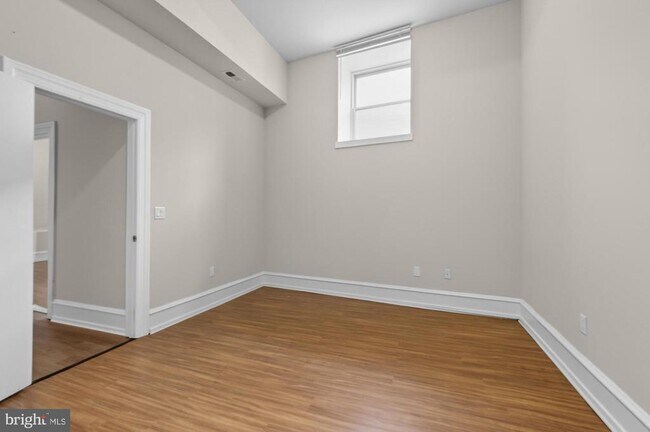 Building Photo - 2136 E Dauphin St