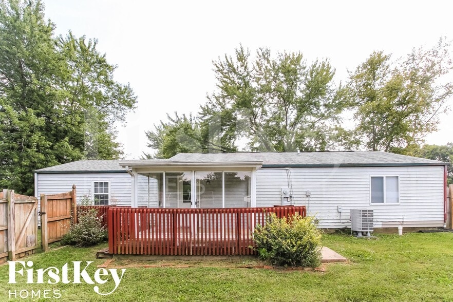 Building Photo - 1210 Gulf Dr