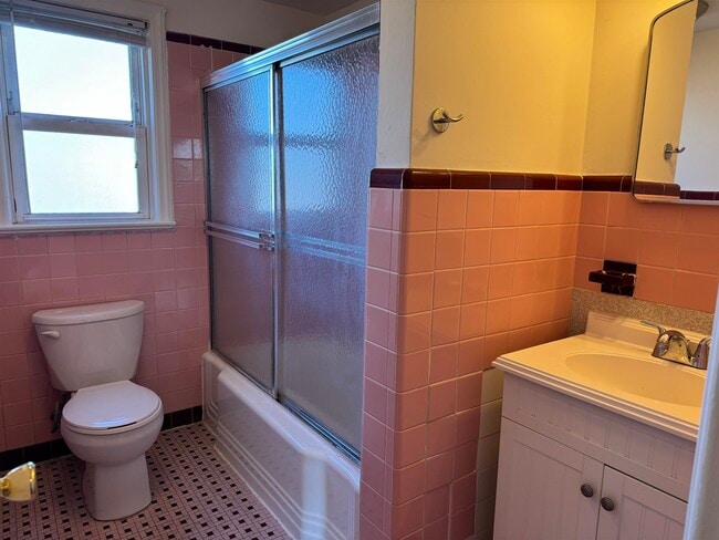 Building Photo - 52 Stover Ave