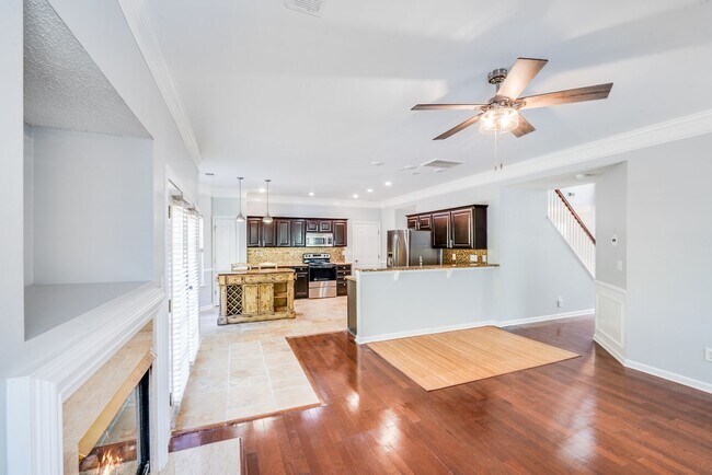 Building Photo - Beautiful 3BR/2.5BA Near Rivergate & Charl...