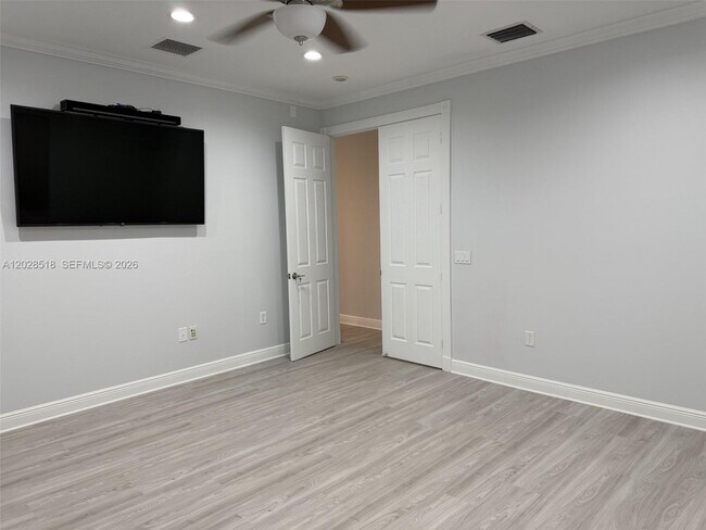 Building Photo - 9444 SW 78th St