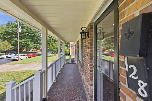 Building Photo - Stunning 4-Bedroom Waterfront Retreat with Modern Upgrades & Lake Living.