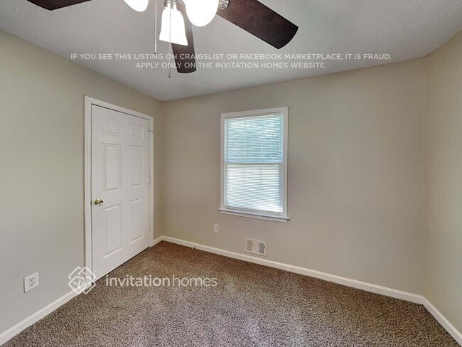 Building Photo - 46 Marion Ln