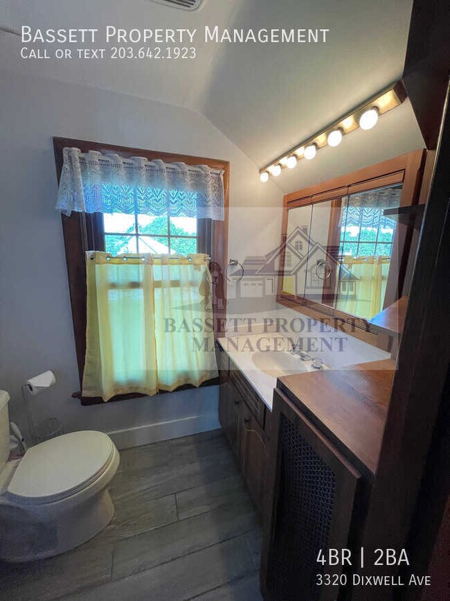 Building Photo - 3320 Dixwell Ave