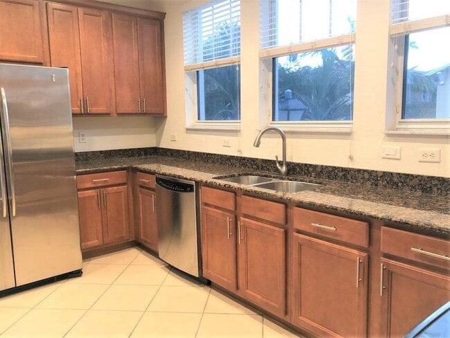 Building Photo - 810 Marina Del Ray Ln