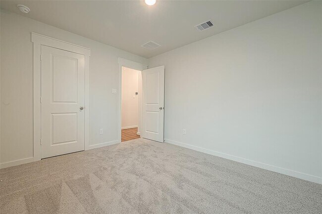 Building Photo - 7538 Coral Ter Dr