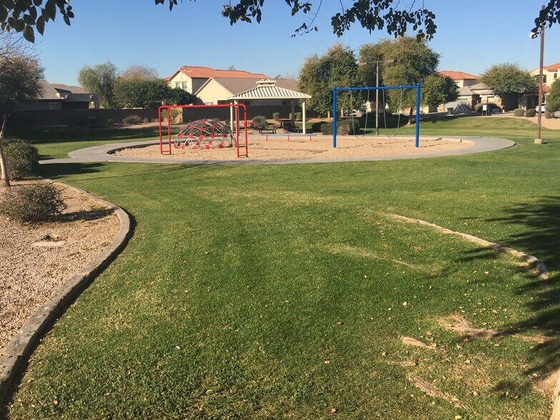 2 Community Parks - 9128 W Berkeley Rd