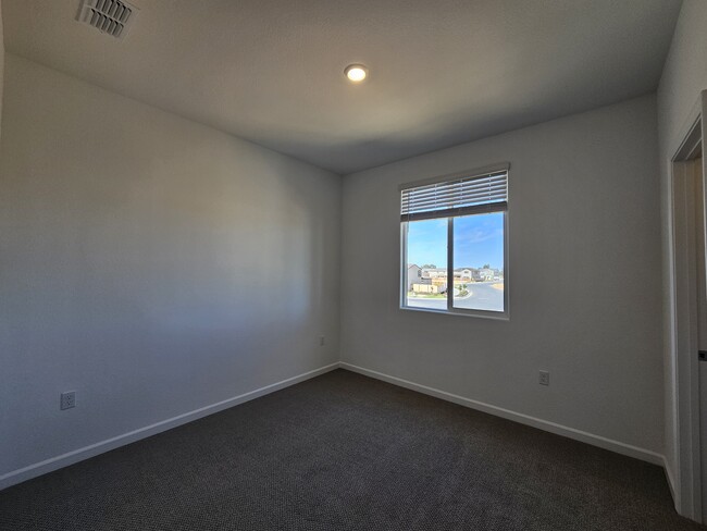 Building Photo - 7438 Chadbourne Wy